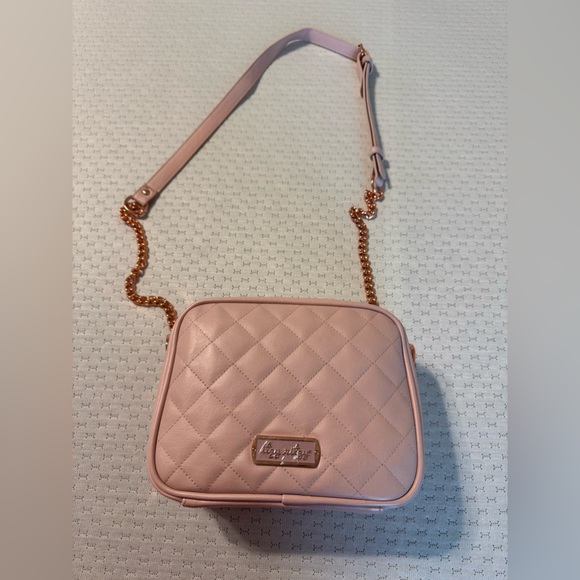 Itzy Ritzy Handbags - itzy ritzy double take crossbody